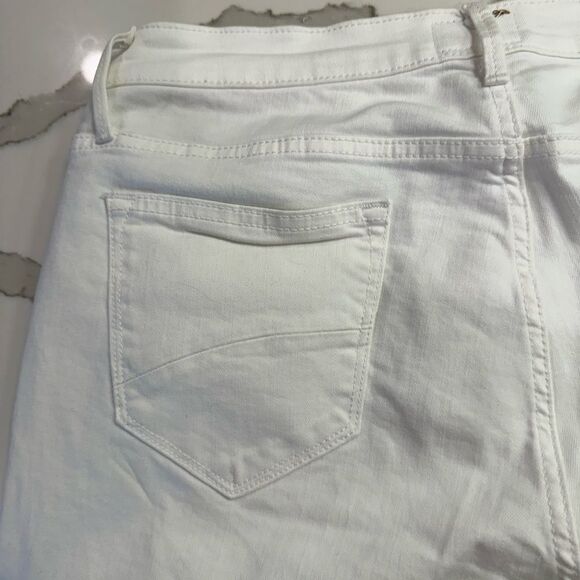 Driftwood Anthropology White cuffed jeans crops size 32 - Picture 12 of 15
